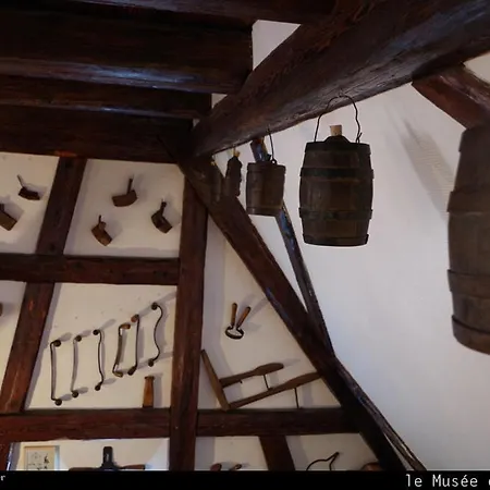 Apartment Les Toits Du Tonnelier - 64 M2 - Situation Plein Centre Medieval - Sauna - 2 Garages *