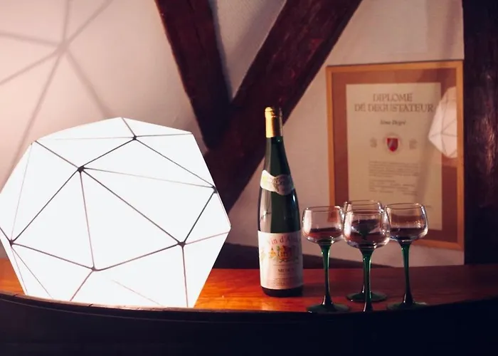 Les Toits Du Tonnelier - 64 M2 - Situation Plein Centre Medieval - Sauna - 2 Garages Apartment *