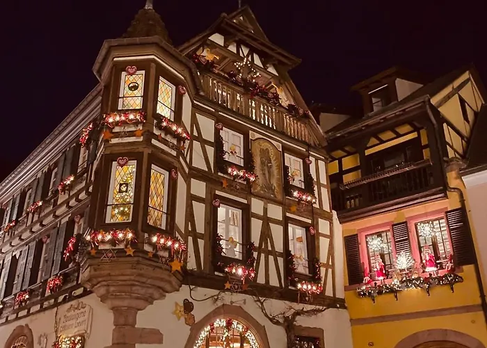 Apartment Les Toits Du Tonnelier - 64 M2 - Situation Plein Centre Medieval - Sauna - 2 Garages